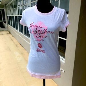 Jonas Brothers Teeshirt and Concert Book from the Burning Up Tour 2008